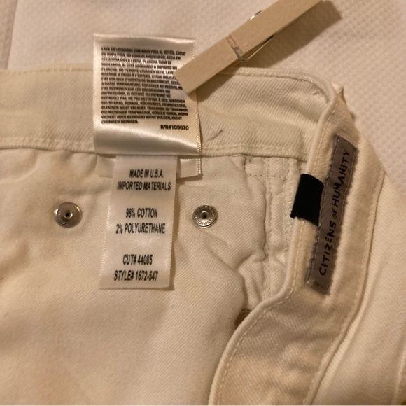 Citizens of Humanity Rocket Crop Highrise Skinny | Size 32 | Cream | Distressed - Picture 8 of 11